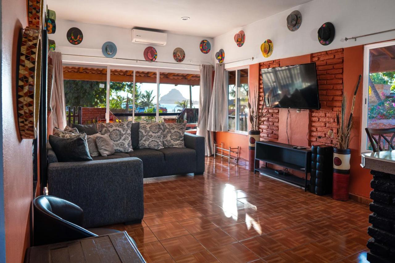 Casa Belen - Beautiful Beach View Home On Stone Island Isla La Piedra ภายนอก รูปภาพ